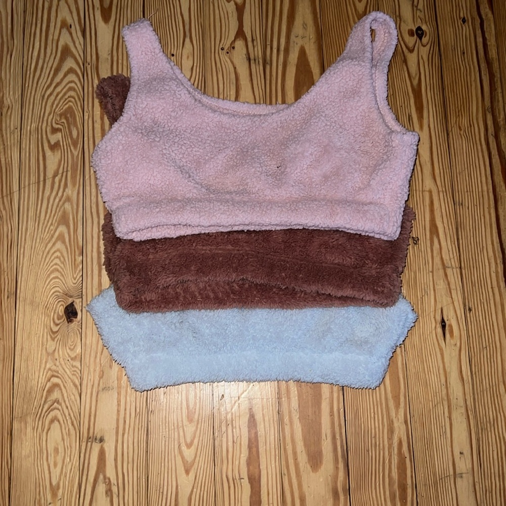 3 pack of fluffy crop tops.